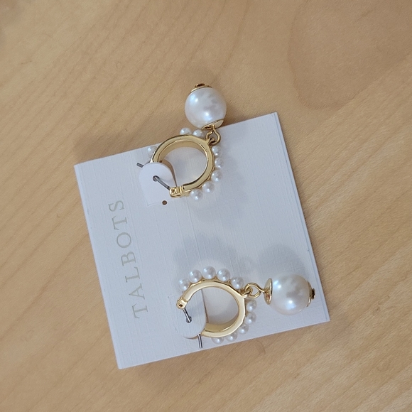 Talbots Pearl Earring and Necklace - Picture 3 of 6
